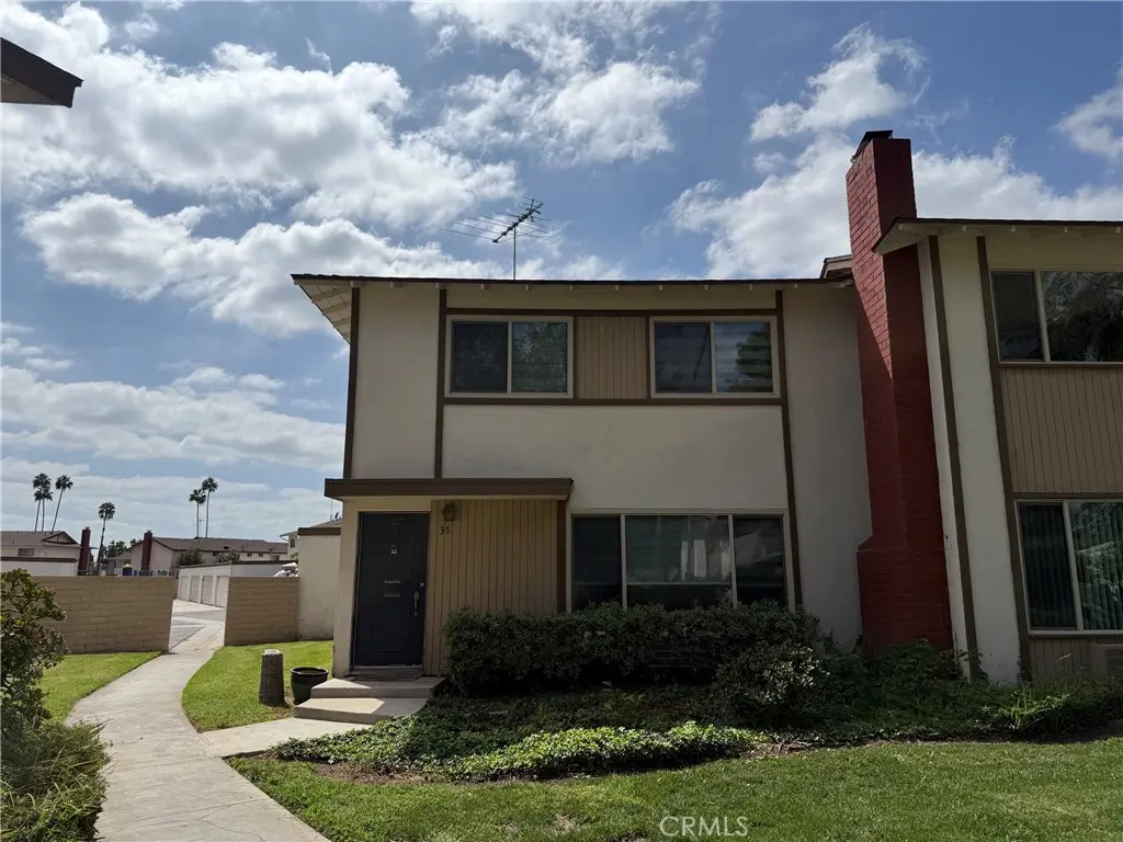 1722 Mitchell Avenue 37, Tustin, CA — listing photo 1