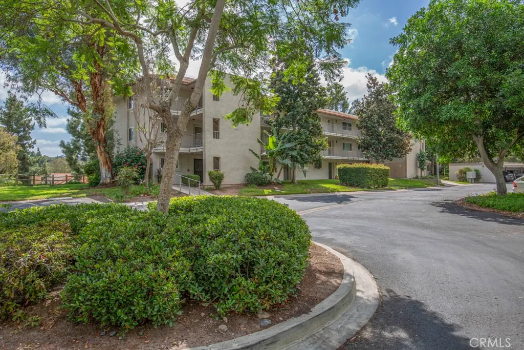 3363 Monte Hermoso 2E, Laguna Woods, CA — listing photo 1