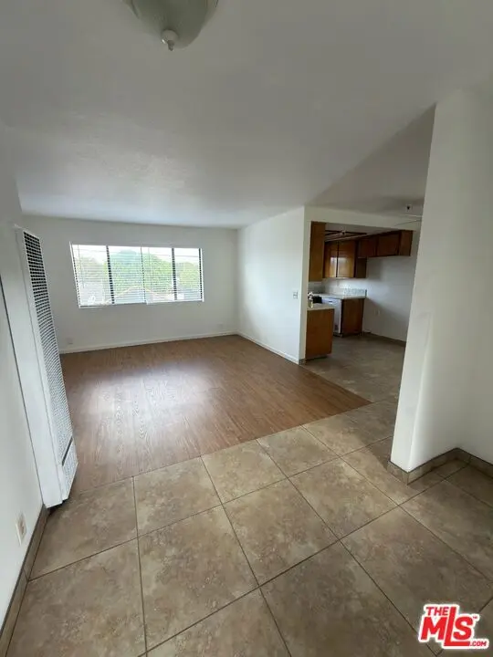 4467 W 120th Street 3, Hawthorne, CA — listing photo 1