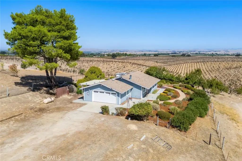 7170 Iverson, Paso Robles, CA — listing photo 1