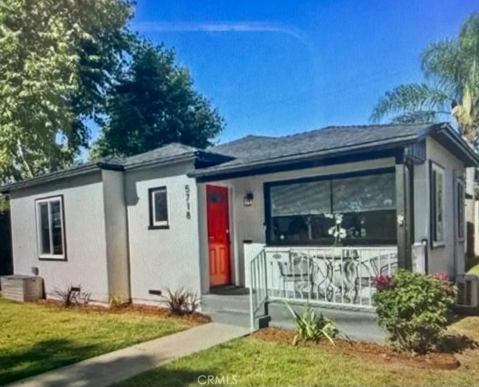 Duplex for rent at 5718 Linden, Long Beach, CA and 1 bath