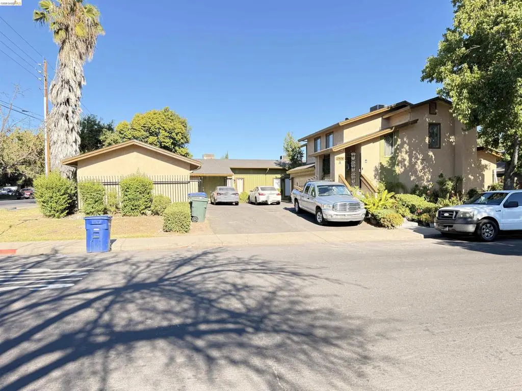Triplex for sale at 2424 Ellison Dr, Modesto, CA