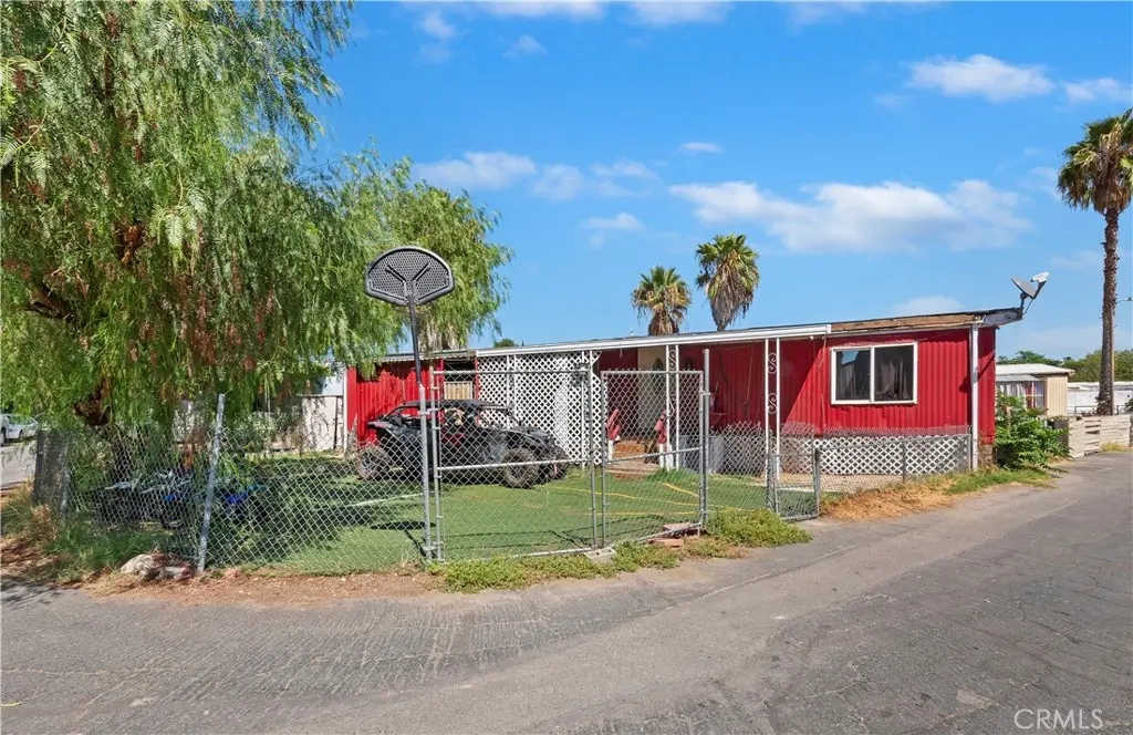 8362 Redwood Ave Spc 38, Fontana, CA — listing photo 1