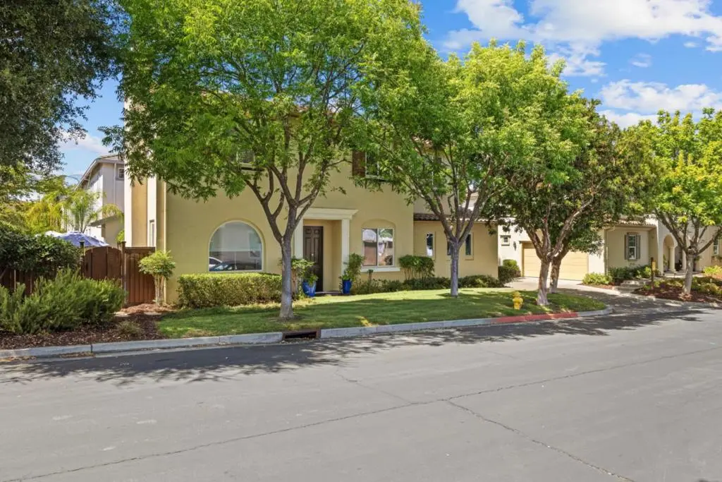 7553 Turnberry Way, Gilroy, CA — listing photo 1