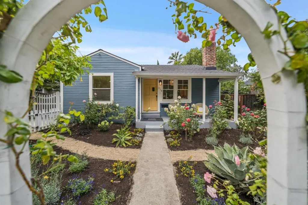 318 Oak Avenue, Redwood City, CA — listing photo 1