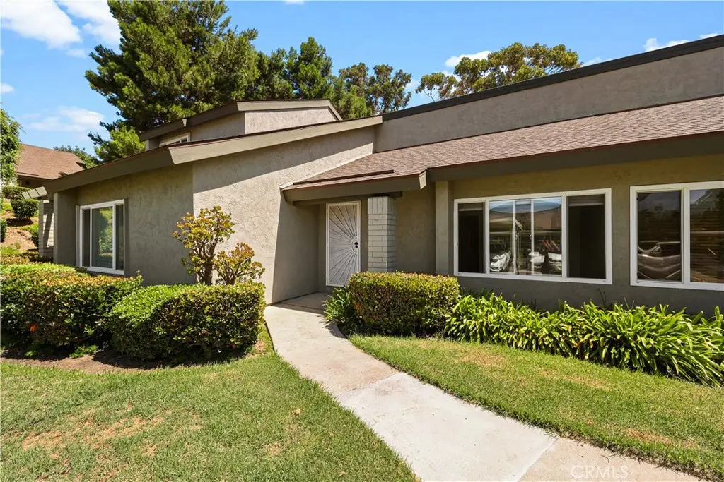 Condominium for rent at 10838 Caravelle, San Diego, CA featuring 3 beds and 2 baths