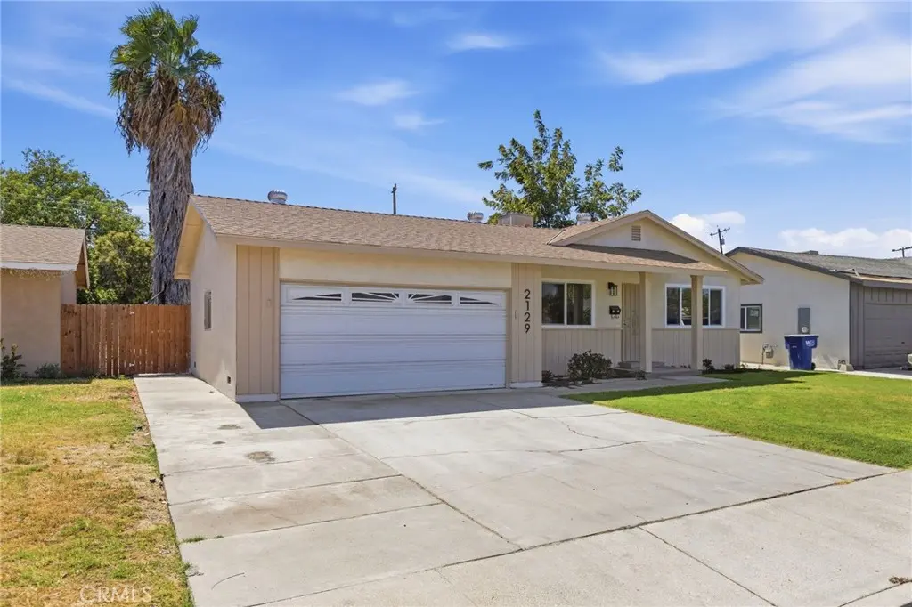 2129 Balboa, Merced, CA — listing photo 1