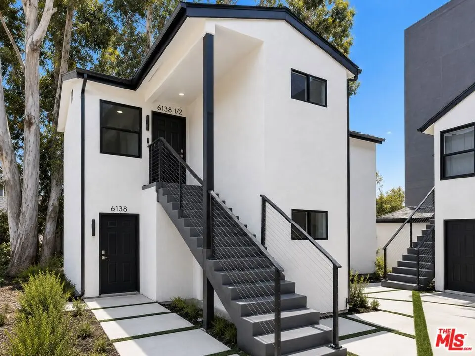 Apartment for rent at 6138 Carlos Avenue A, Los Angeles, CA featuring 1 bed and 1 bath