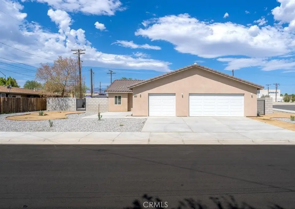 43645 Saguaro, Indio, CA — listing photo 1