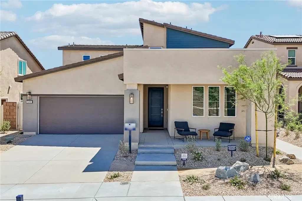 15589 Tomahawk Street, Victorville, CA — listing photo 1