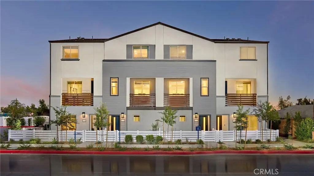 1310 W Oakcrest Paseo, Ontario, CA — listing photo 1
