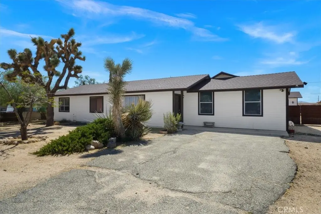 58407 Campanula Street, Yucca Valley, CA — listing photo 1