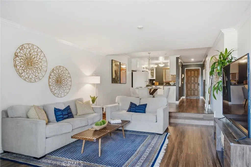 Condominium for sale at 1321 Beryl Street 102, Redondo Beach, CA featuring 2 beds and 2 baths