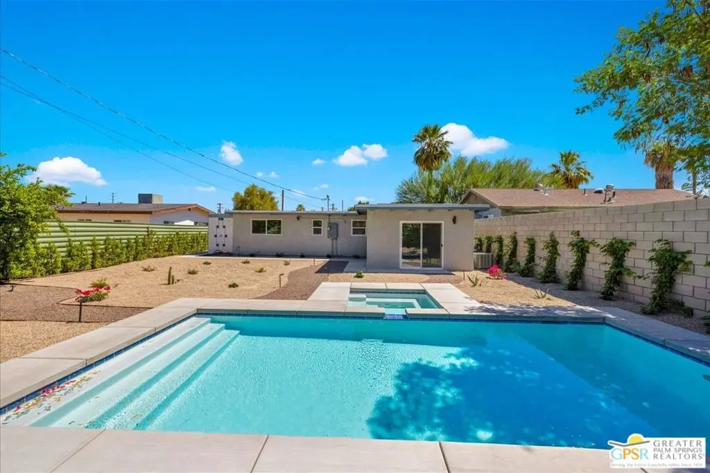 1995 Lawrence Street, Palm Springs, CA — listing photo 1