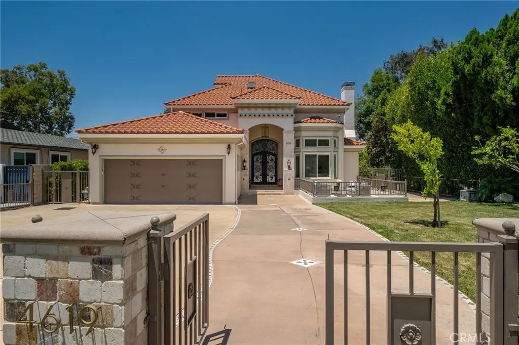 Single Family Residence for rent at 4619 Daleridge Road, La Canada Flintridge, CA featuring 5 beds and 5 baths