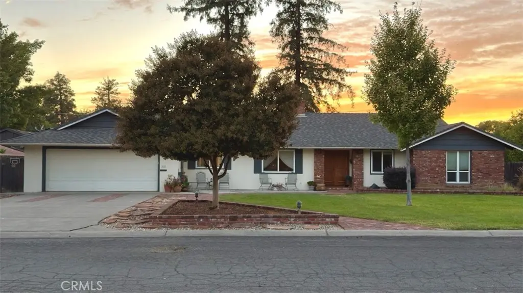 407 S Marshall, Willows, CA — listing photo 1