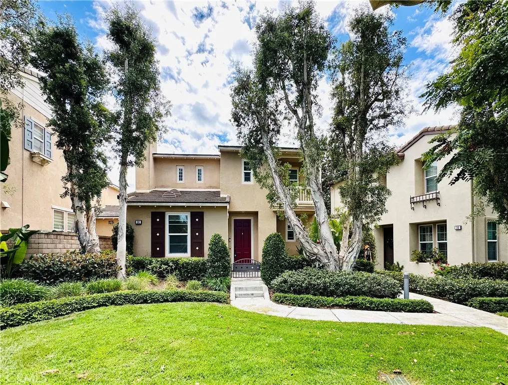 Condominium for rent at 96 Canopy, Irvine, CA featuring 4 beds and 3 baths