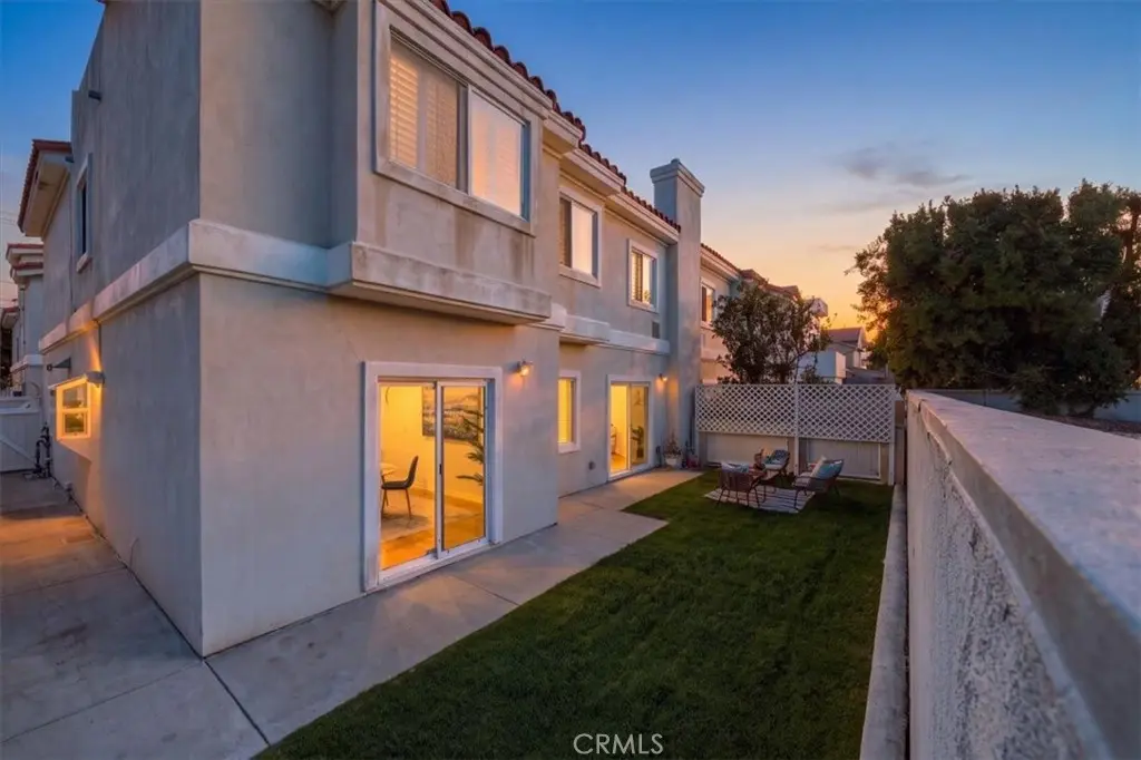 Townhouse for sale at 413 N Elena, Redondo Beach, CA featuring 4 beds and 4 baths