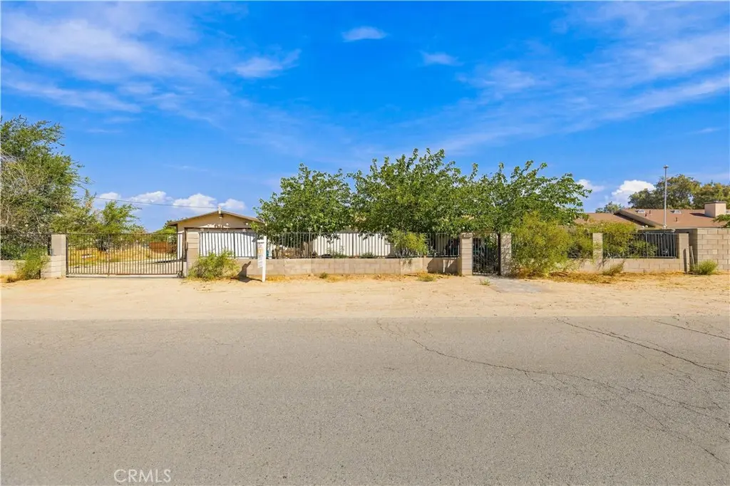 9833 E Avenue S8, Littlerock, CA — listing photo 1