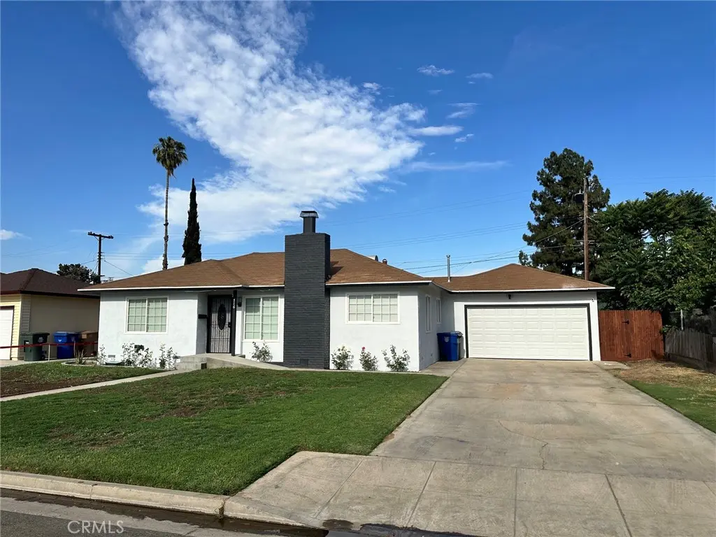716 Cherokee, Bakersfield, CA — listing photo 1