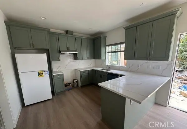 Duplex for rent at 10636 Fairhall Street, Temple City, CA featuring 2 beds and 2 baths