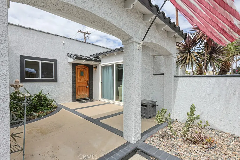 15001 Victoria, Huntington Beach, CA — listing photo 1