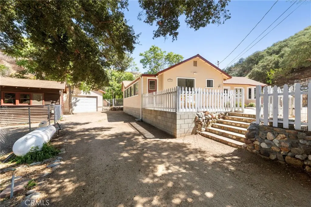 33300 Eastern, Agua Dulce, CA — listing photo 1