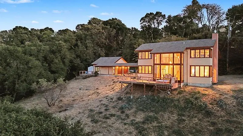 Single Family Residence for sale at 20421 Skyline Boulevard, Woodside, CA featuring 3 beds and 3 baths