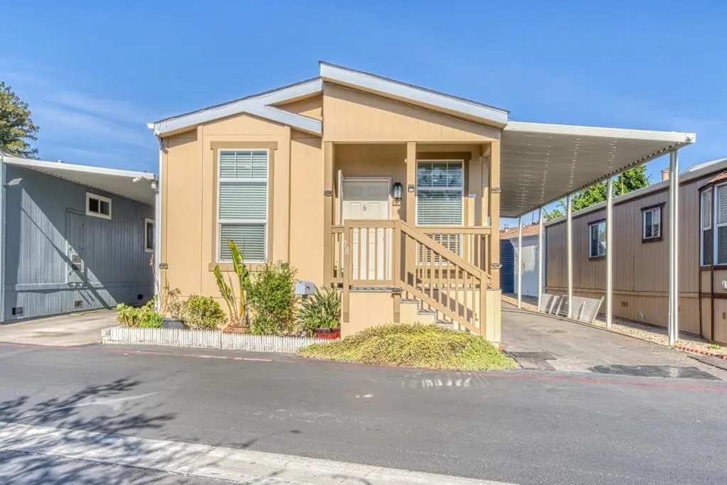 Manufactured In Park for sale at 2135 Little Orchard 78, San Jose, CA featuring 3 beds and 2 baths