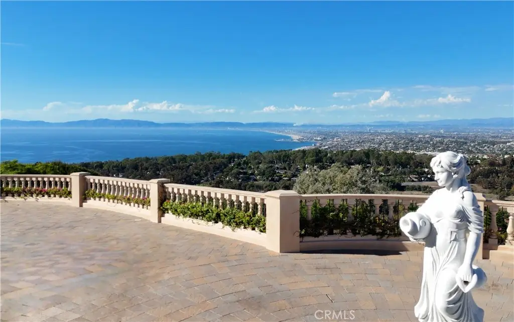Single Family Residence for sale at 710 Via La Cuesta, Palos Verdes Estates, CA featuring 5 beds and 7 baths