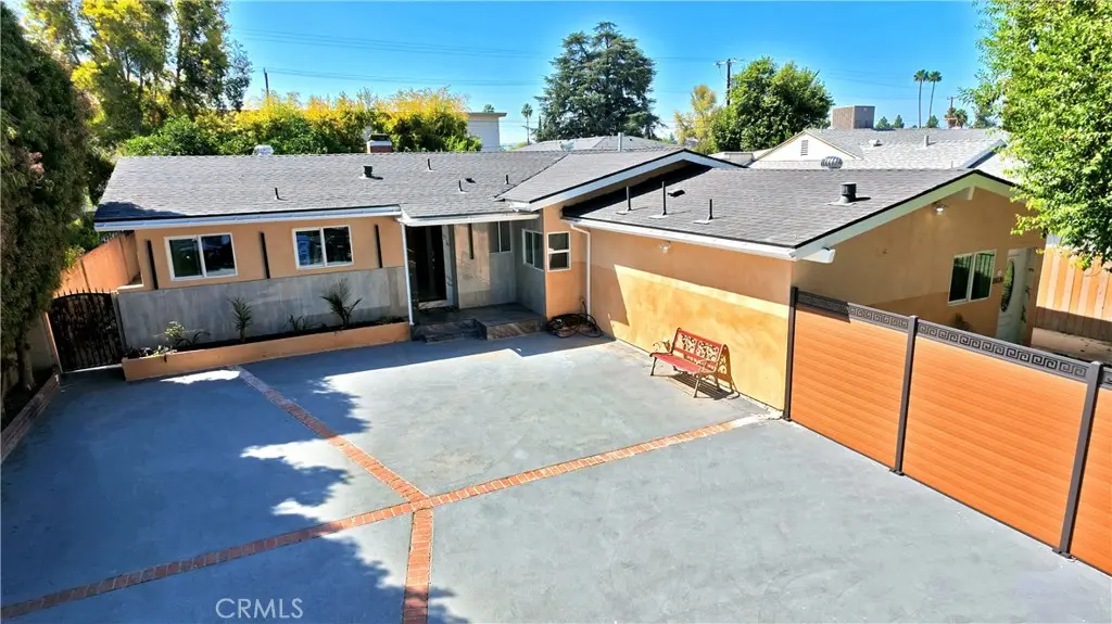 18114 Schoenborn, Northridge, CA — listing photo 1