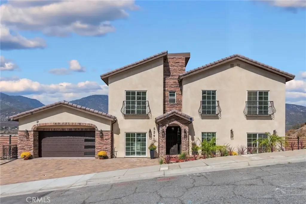 5591 N Pinnacle Lane, San Bernardino, CA — listing photo 1