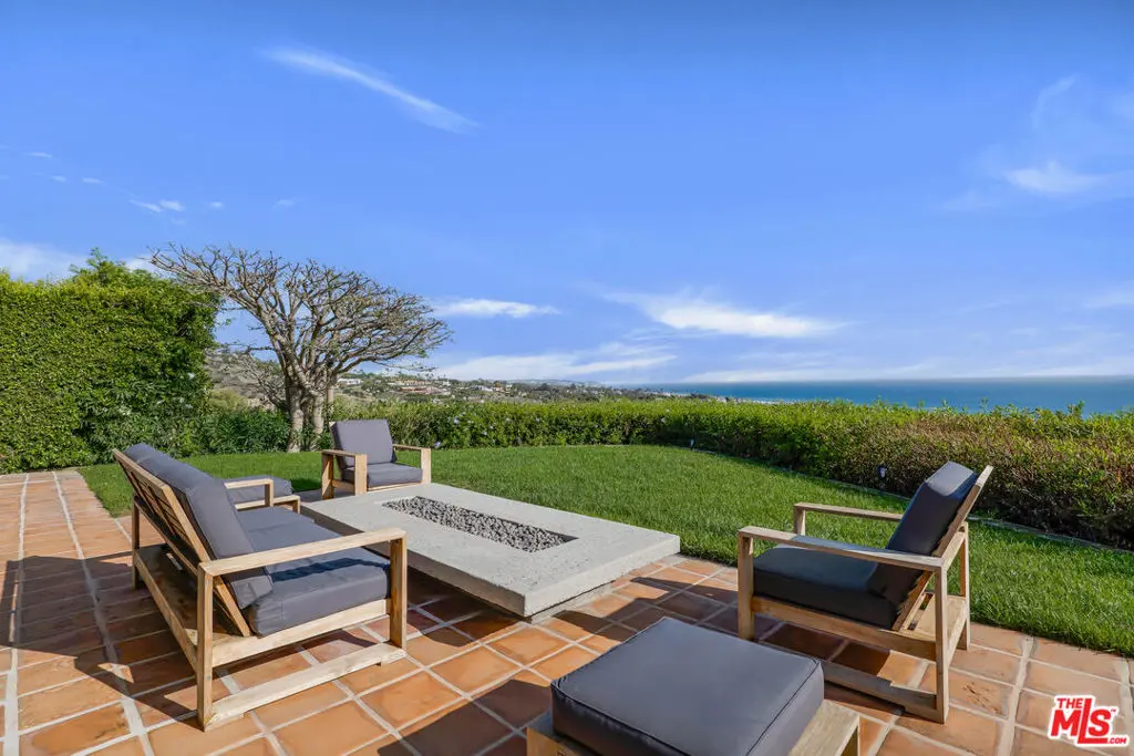 Single Family Residence for rent at 6249 TAPIA Drive, Malibu, CA featuring 3 beds and 3 baths