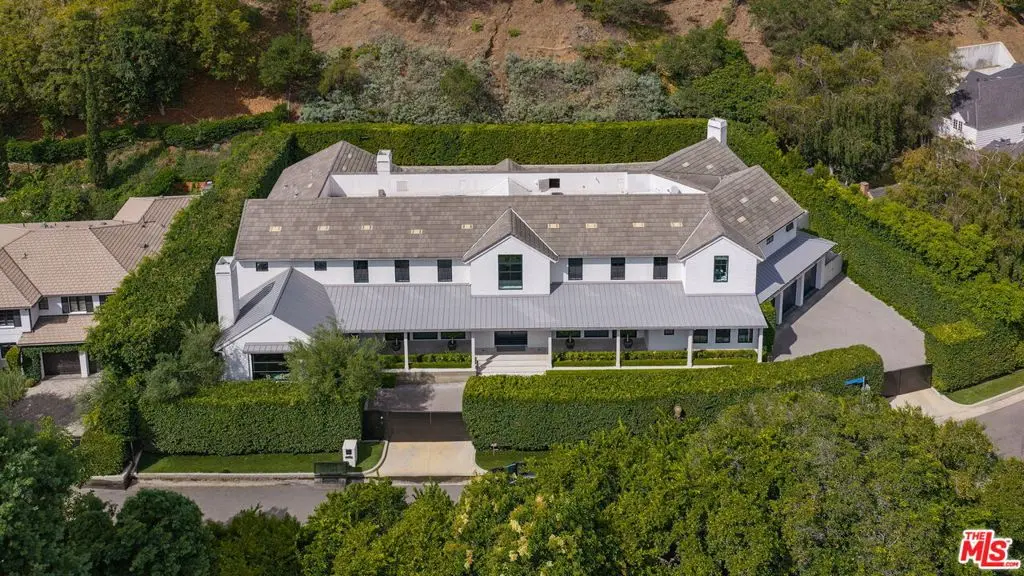 Single Family Residence for sale at 1281 Stone Canyon Road, Los Angeles, CA featuring 6 beds and 9 baths