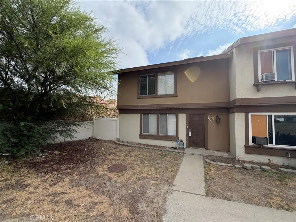 16810 Village F, Fontana, CA — listing photo 1