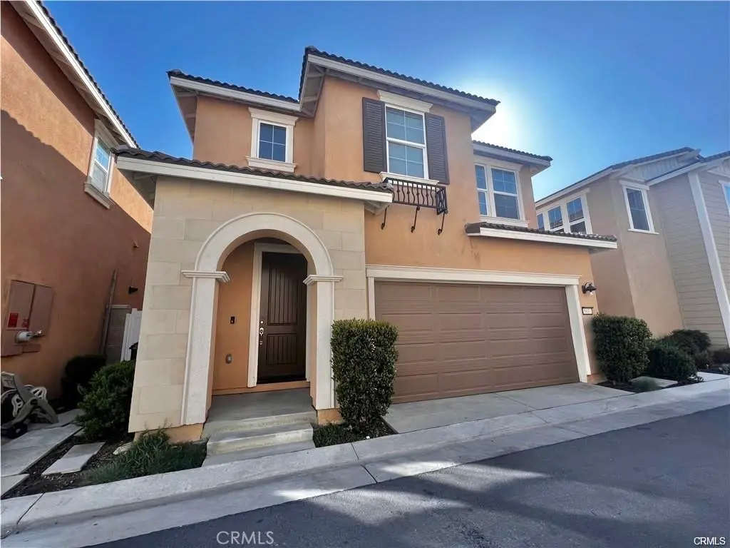 Residential Lease for rent at , Eastvale, Riverside County, CA featuring 3 beds and 3 baths