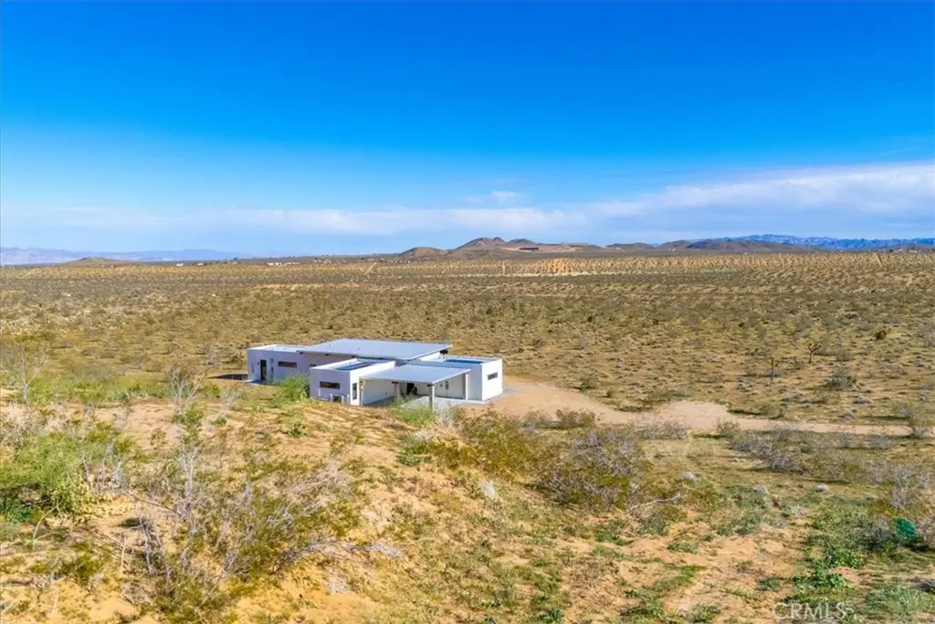 621 N Sage Avenue, Yucca Valley, CA — listing photo 1