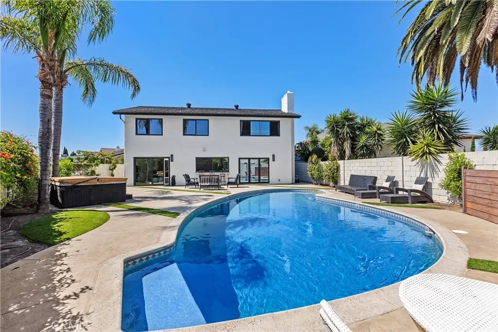 3550 Goldenrod Circle, Seal Beach, CA — listing photo 1