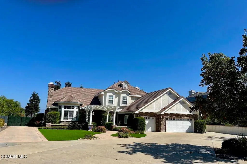 Single Family Residence for rent at 468 Saddle Trail Trail, Thousand Oaks, CA featuring 5 beds and 5 baths