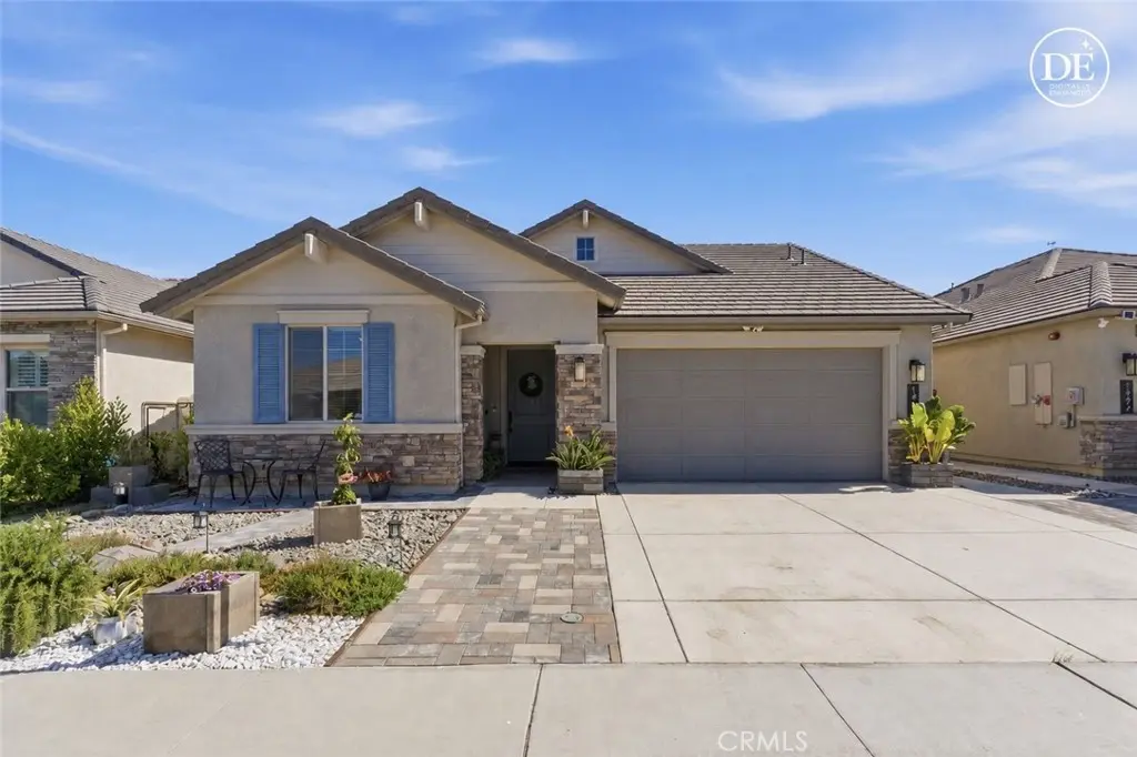 1437 Sunridge Court, Hollister, CA — listing photo 1