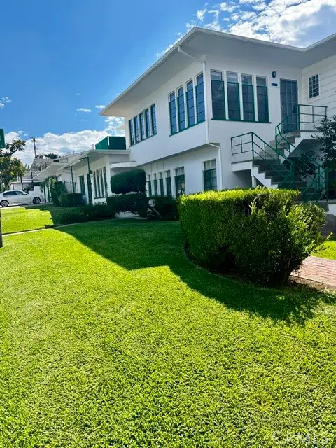 7305 College 4, Whittier, CA — listing photo 1