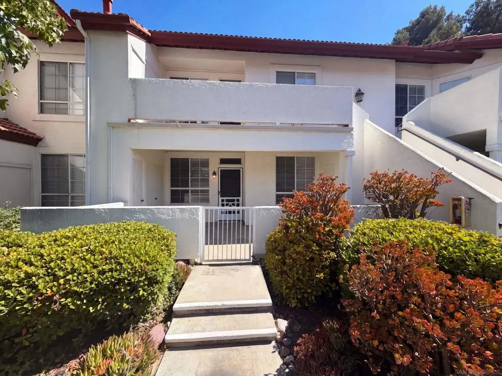 11570 Caminito La Bar 105, San Diego, CA — listing photo 1