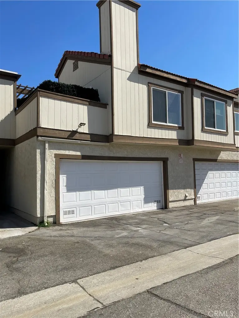 1220 S Cypress Avenue G, Ontario, CA — listing photo 1