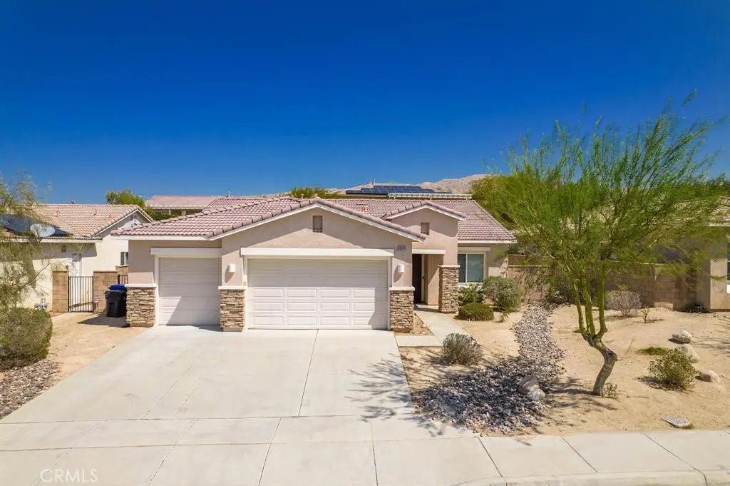 Residential Lease for rent at 68334 Panorama, Desert Hot Springs, Riverside County, CA featuring 4 beds and 2 baths