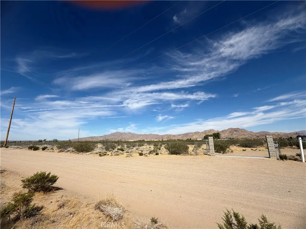 9705 Buena Vista, Lucerne Valley, CA — listing photo 1