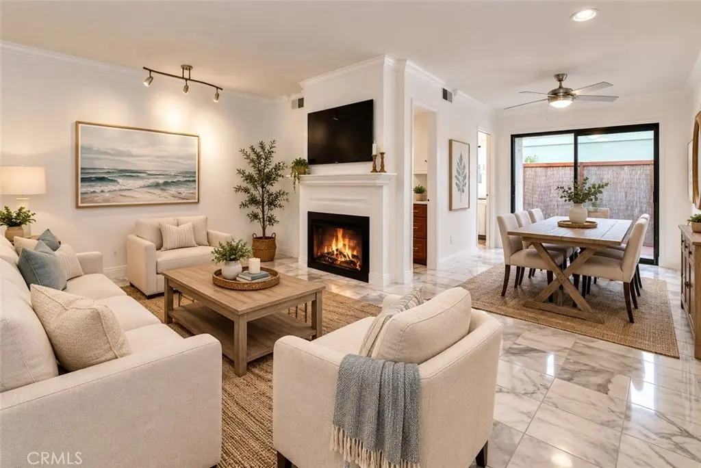 Condominium for sale at 229 W Wilson Street 10, Costa Mesa, CA featuring 2 beds and 3 baths