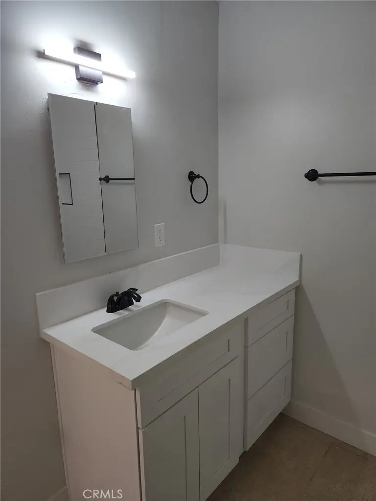 2844 Ardmore 4, South Gate, CA — listing photo 1