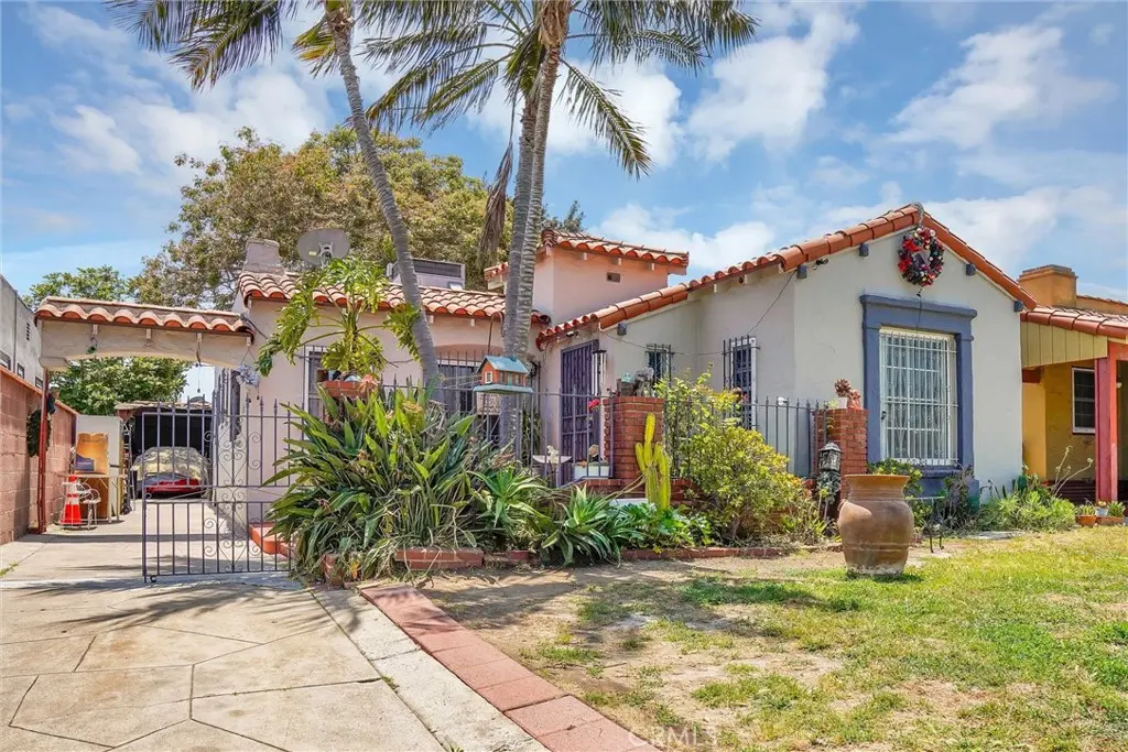2028 W 84th, Los Angeles, CA — listing photo 1