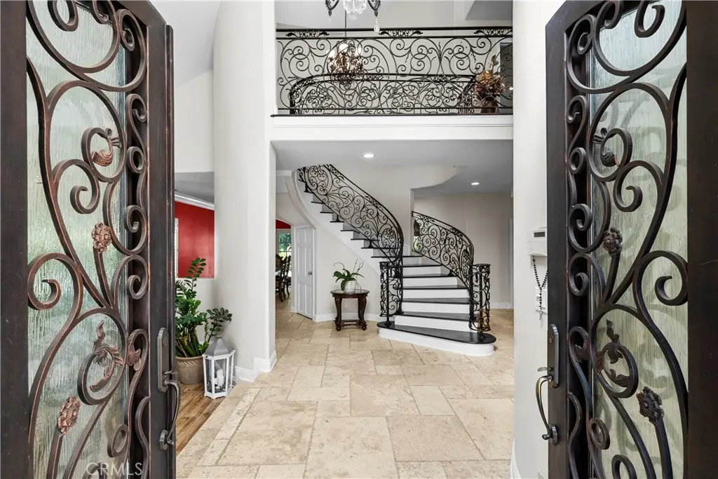 10909 Willowbrae Avenue, Chatsworth, CA — listing photo 1