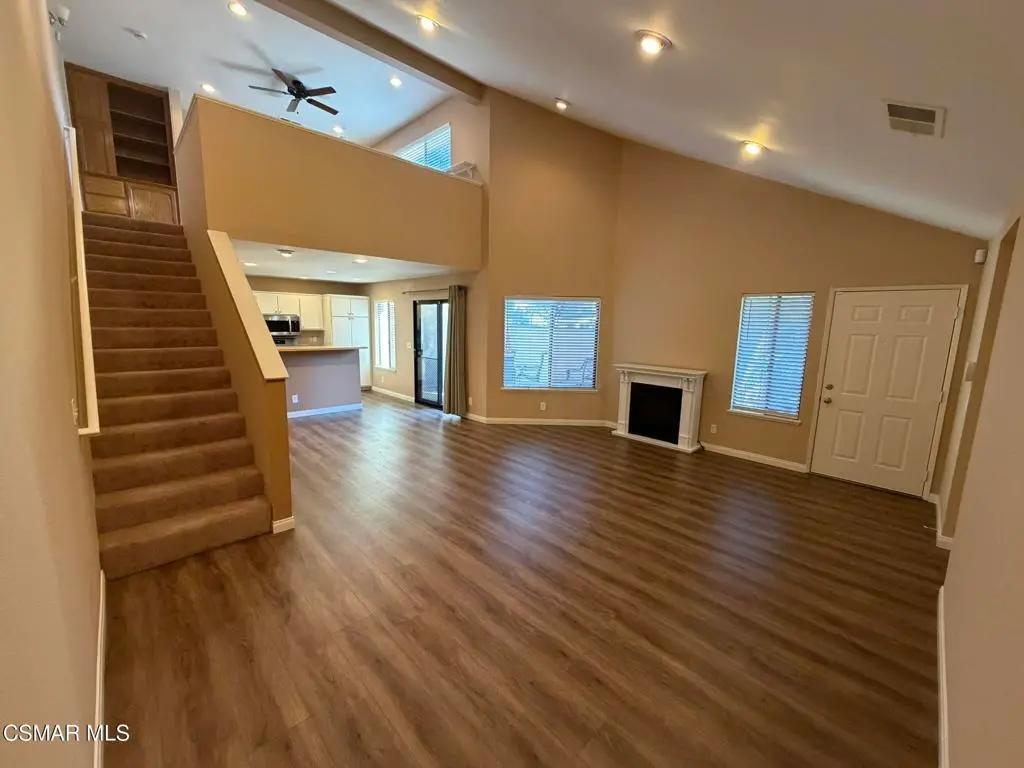 5233 Huntley Street 16, Simi Valley, CA — listing photo 1